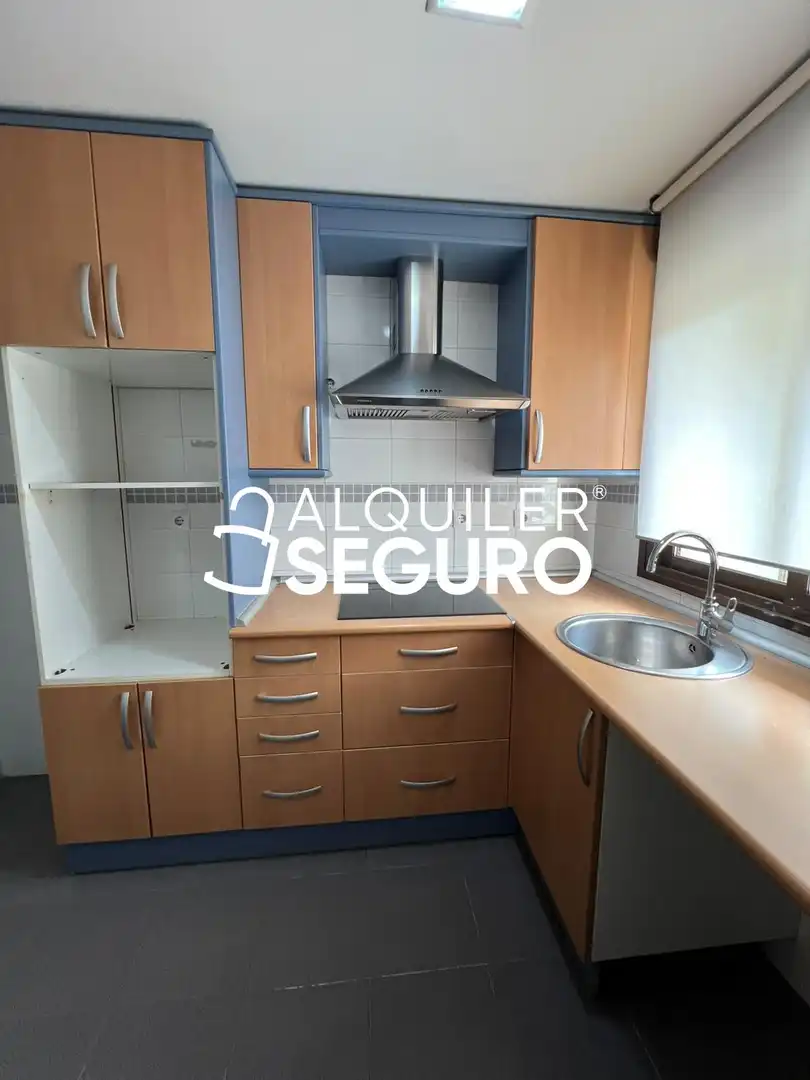 Kitchen of Flat for rent in San Sebastián de los Reyes  with Air Conditioner, Heating and Terrace