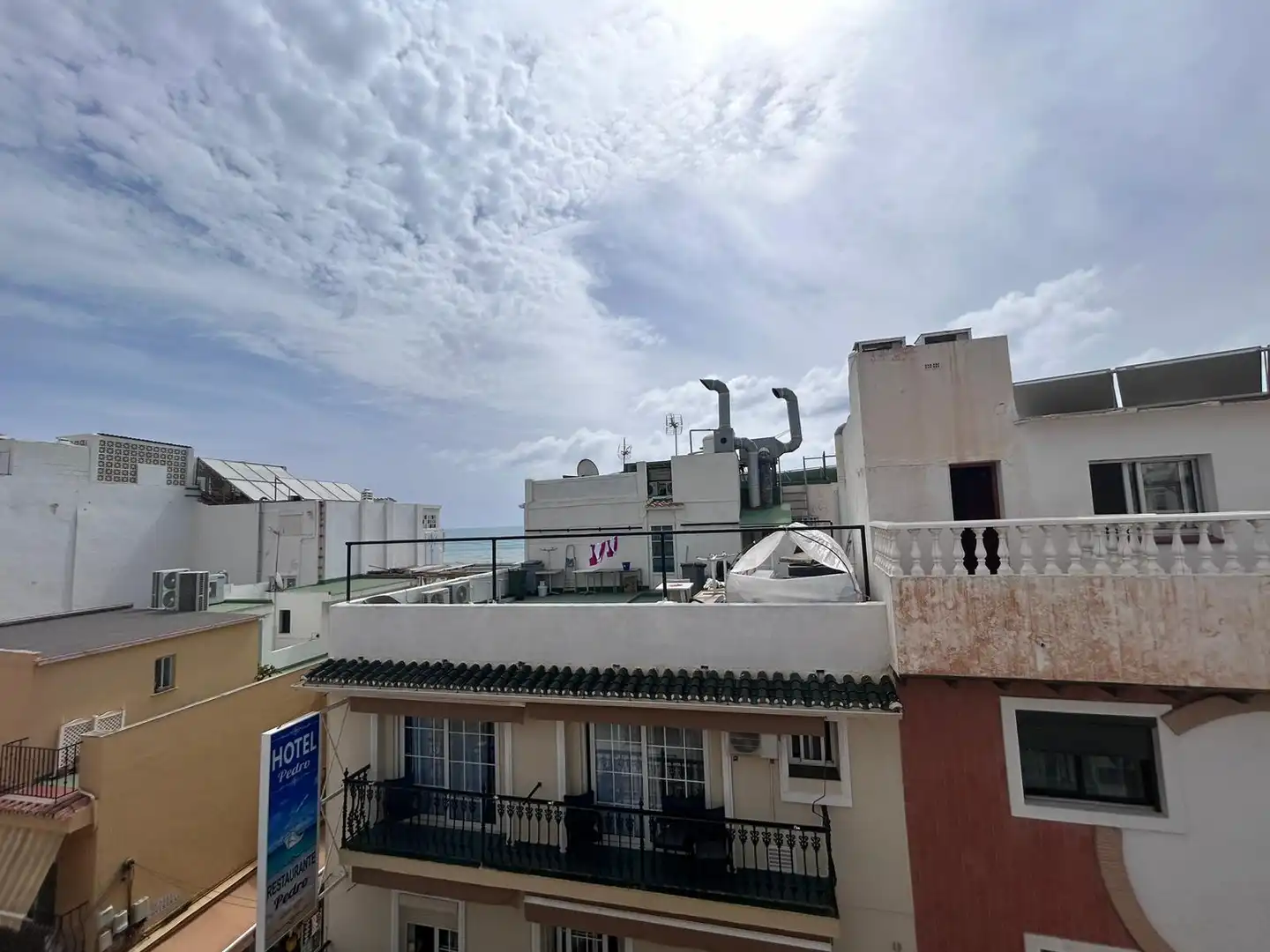 Vista exterior de Edificio en venta en Torremolinos