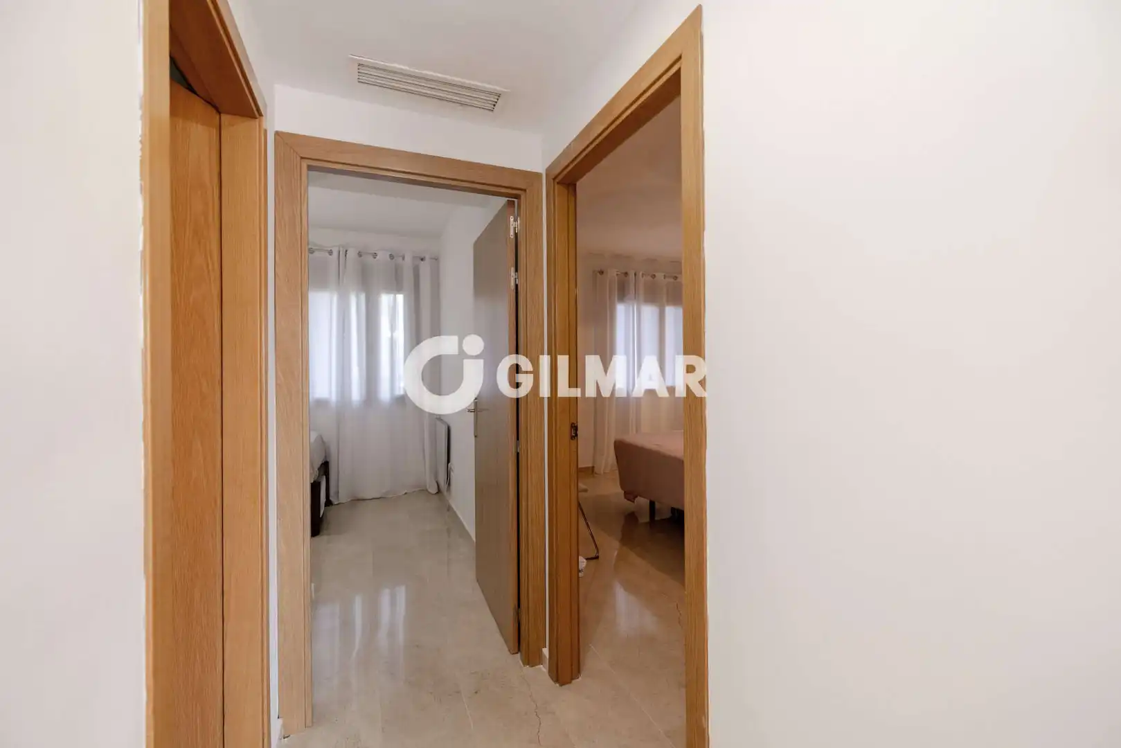 Habitación de Apartamento en venta en Estepona con Calefacción, Trastero y Piscina