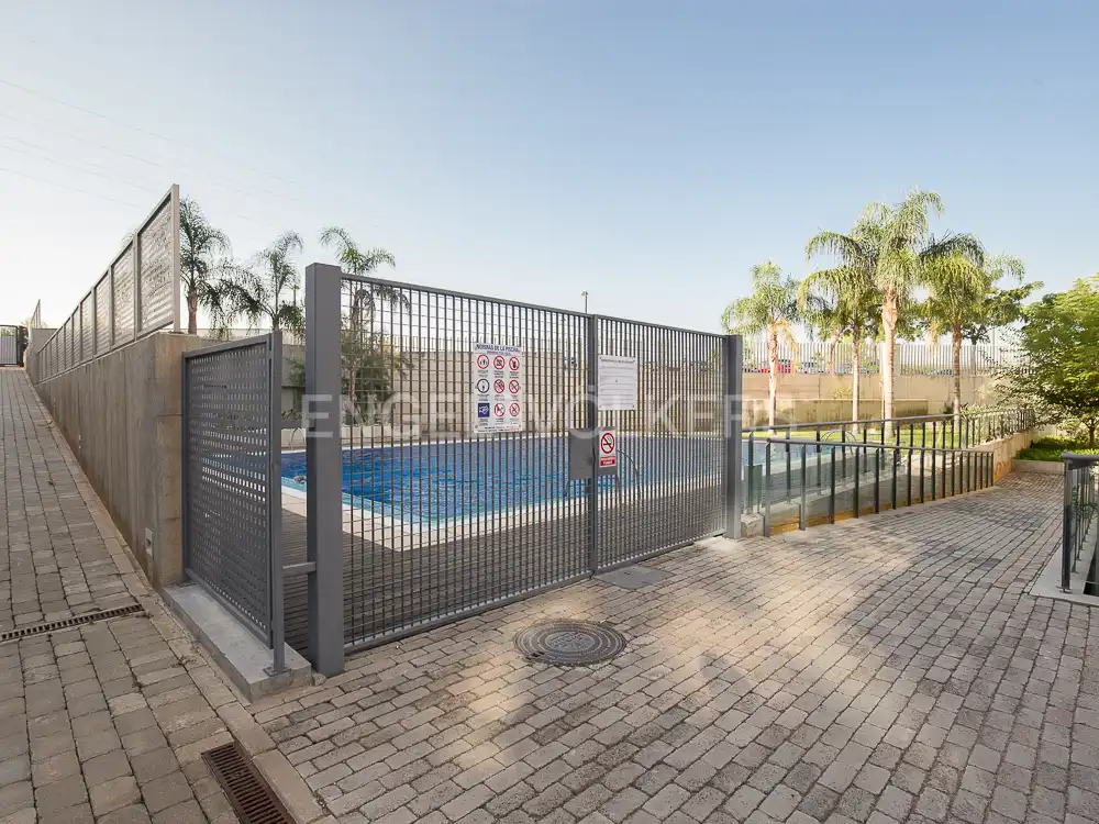 Swimming pool of Lofts for sale in Valencia  with Air Conditioner, Heating and Private garden