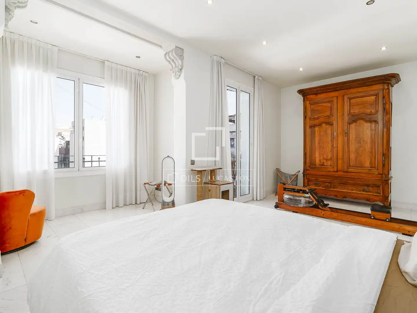Habitación de Ático en venta en Barcelona con Aire acondicionado, Calefacción y Terraza