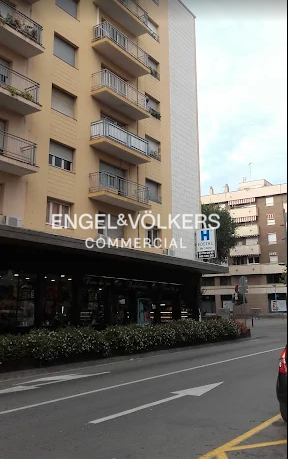 Vista exterior de Edifici en venda en Mataró