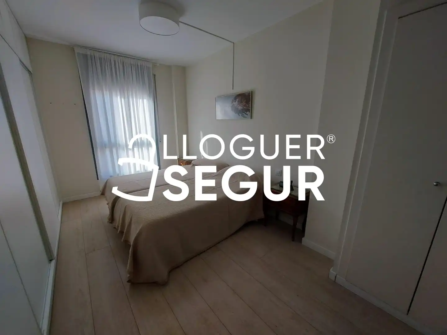 Schlafzimmer von Wohnung zur Miete in Barcelona mit Klimaanlage und Heizung