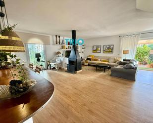 Sala d'estar de Dúplex en venda en  Palma de Mallorca amb Calefacció, Jardí privat i Terrassa