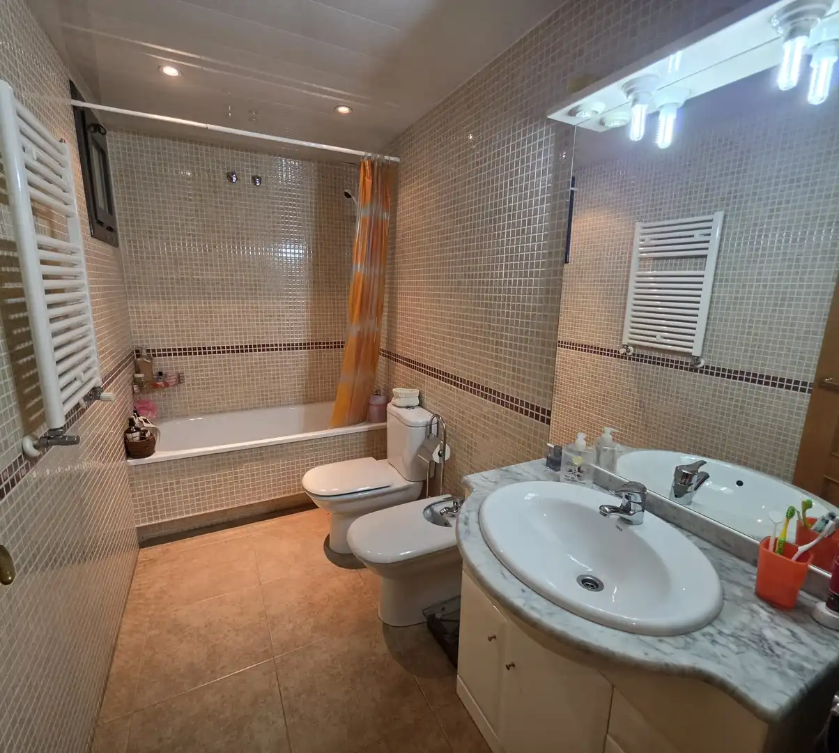 Appartamento con terrazza in vendita a Carrer Doctor Klein, imagen 6