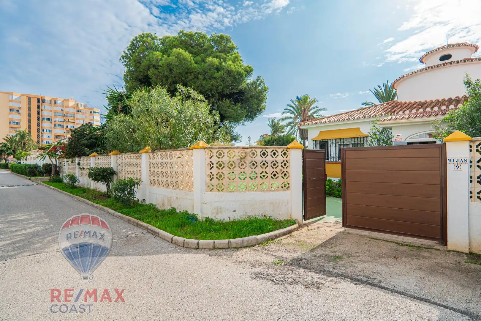 Vista exterior de Casa o chalet en venta en Torrox con Aire acondicionado, Calefacción y Jardín privado