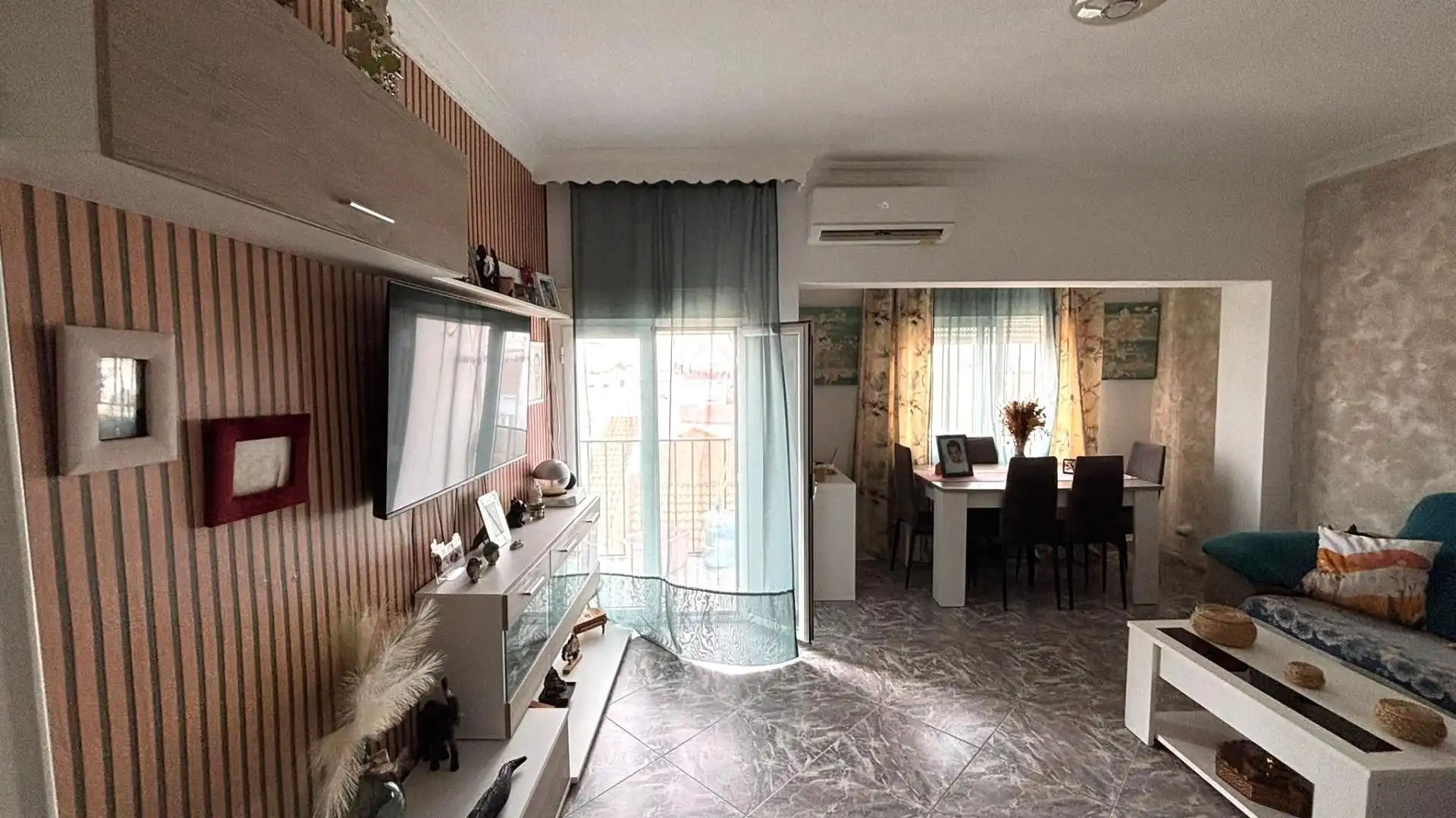 Sala de estar de Piso en venta en Moguer con Aire acondicionado, Terraza y Trastero