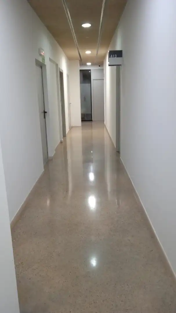 Büro zur Miete in Reus mit Klimaanlage, Heizung und Internet