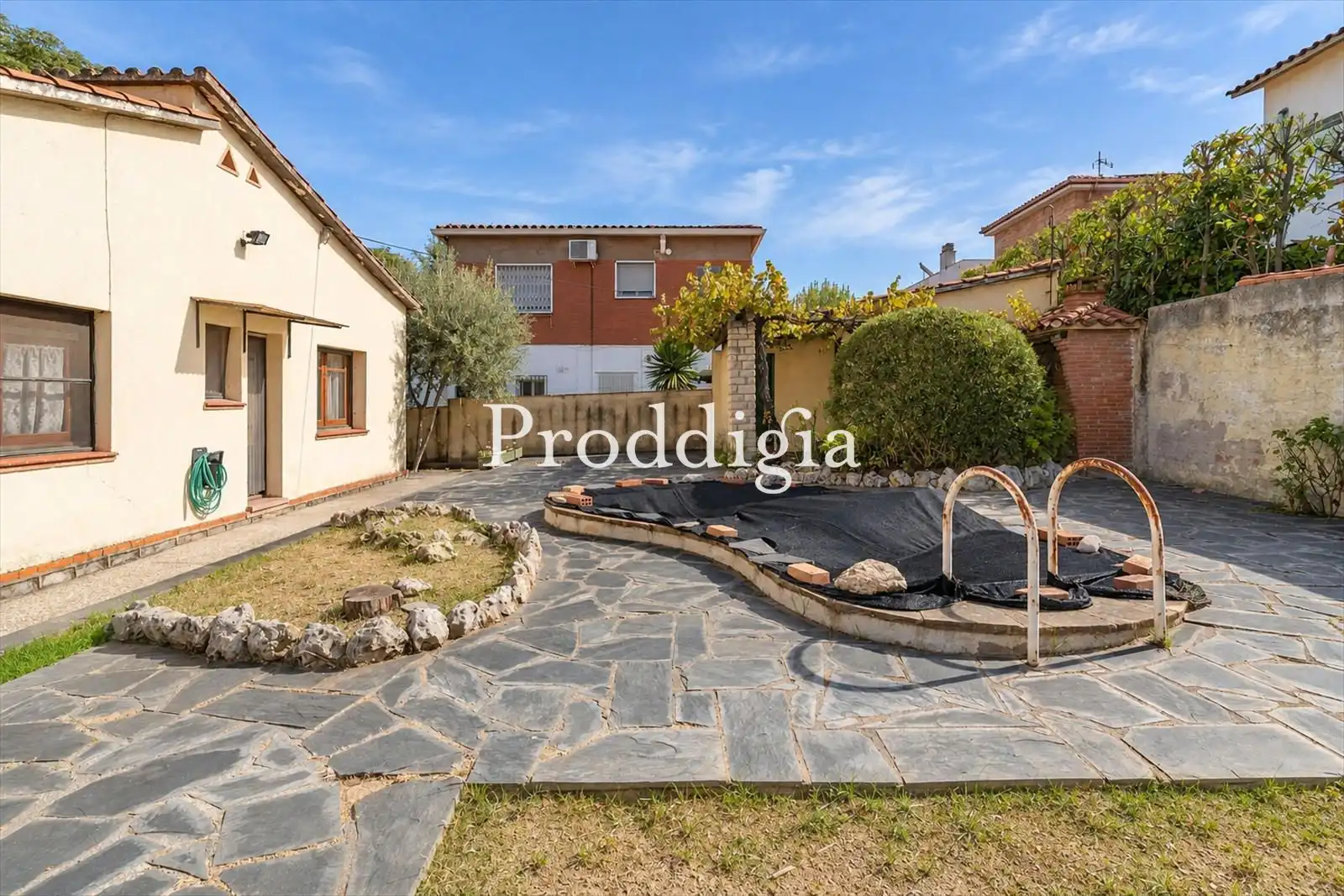 Jardí de Casa o xalet en venda en Mira-sol