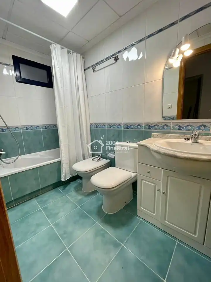 Badezimmer von Wohnungen zur Miete in Villajoyosa / La Vila Joiosa mit Klimaanlage, Terrasse und Möbliert