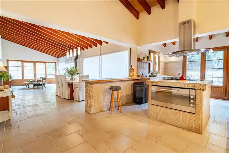 Cuina de Casa o xalet en venda en Calvià amb Aire condicionat, Jardí privat i Terrassa