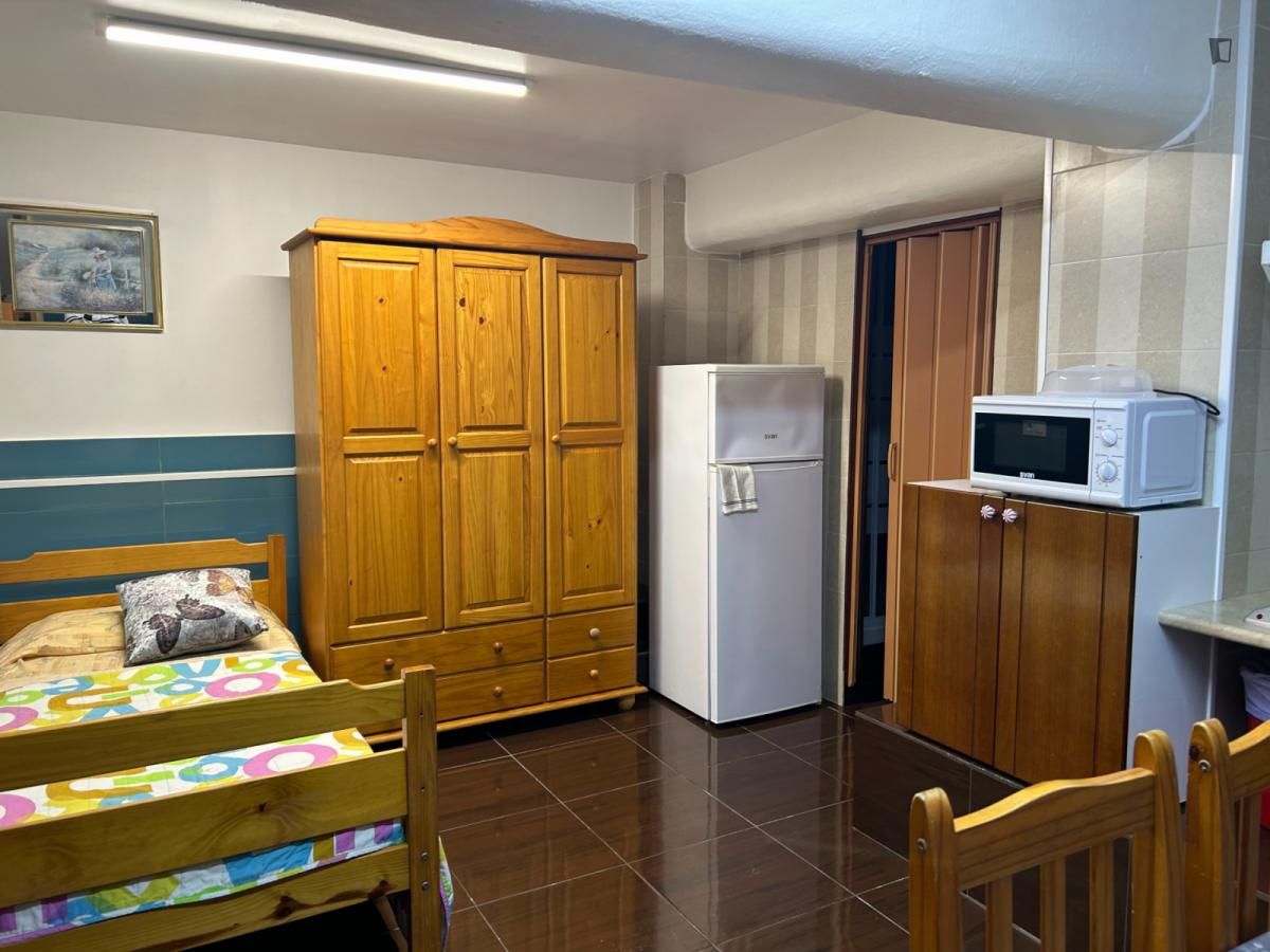 Bedroom of Study to rent in L'Hospitalet de Llobregat  with Air Conditioner, Heating and Furnished