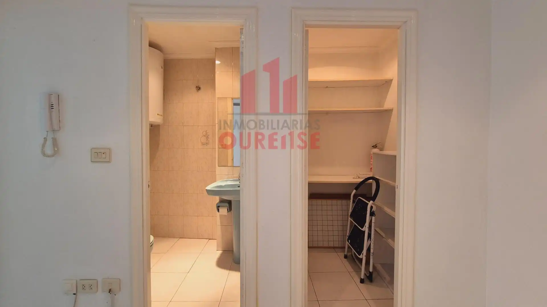 Habitación de Oficina de alquiler en Ourense Capital  con Calefacción