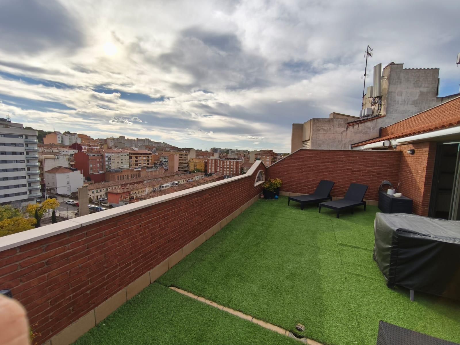 Attic for sale in Instituts - Universitat