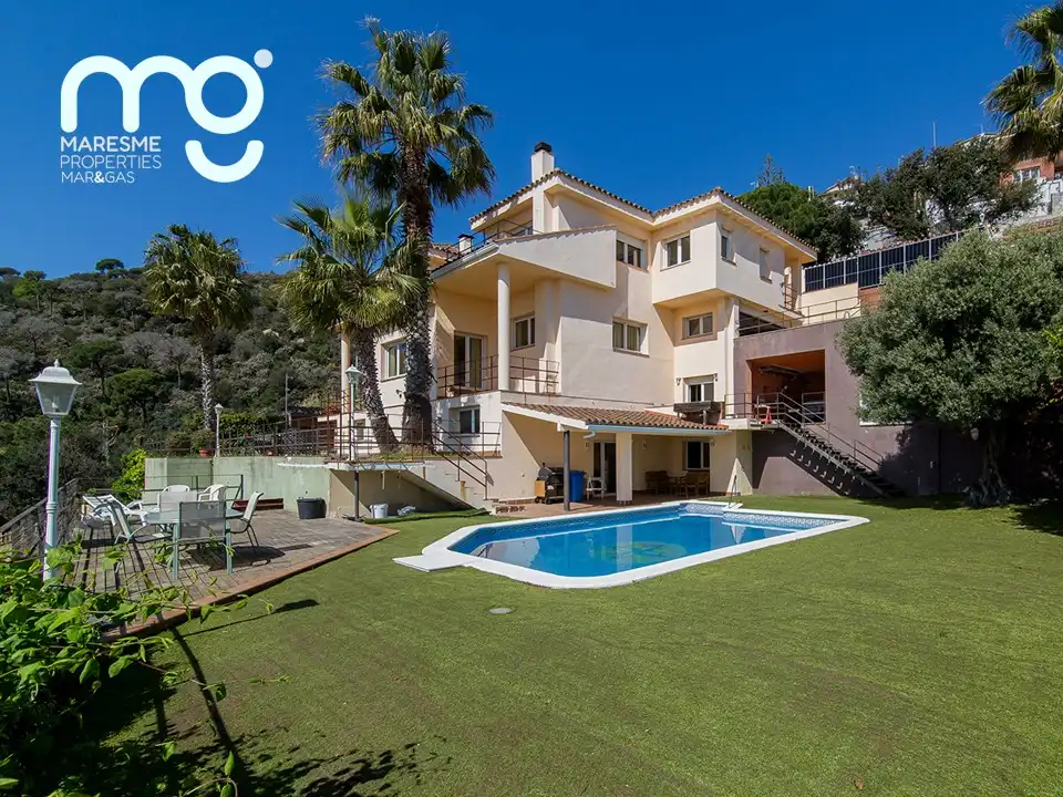 Jardín de Casa o chalet en venta en Tiana con Aire acondicionado, Calefacción y Jardín privado