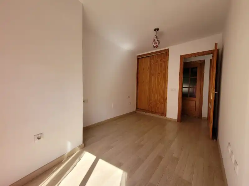 Maisonette zum Verkauf in Calle Enrique de Egas, 12, Suárez