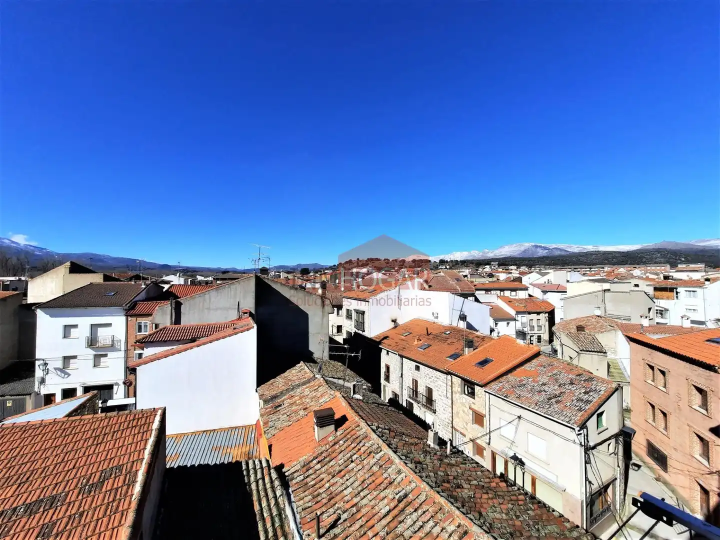 Exterior view of Flat for sale in Navaluenga  with Heating, Terrace and Balcony