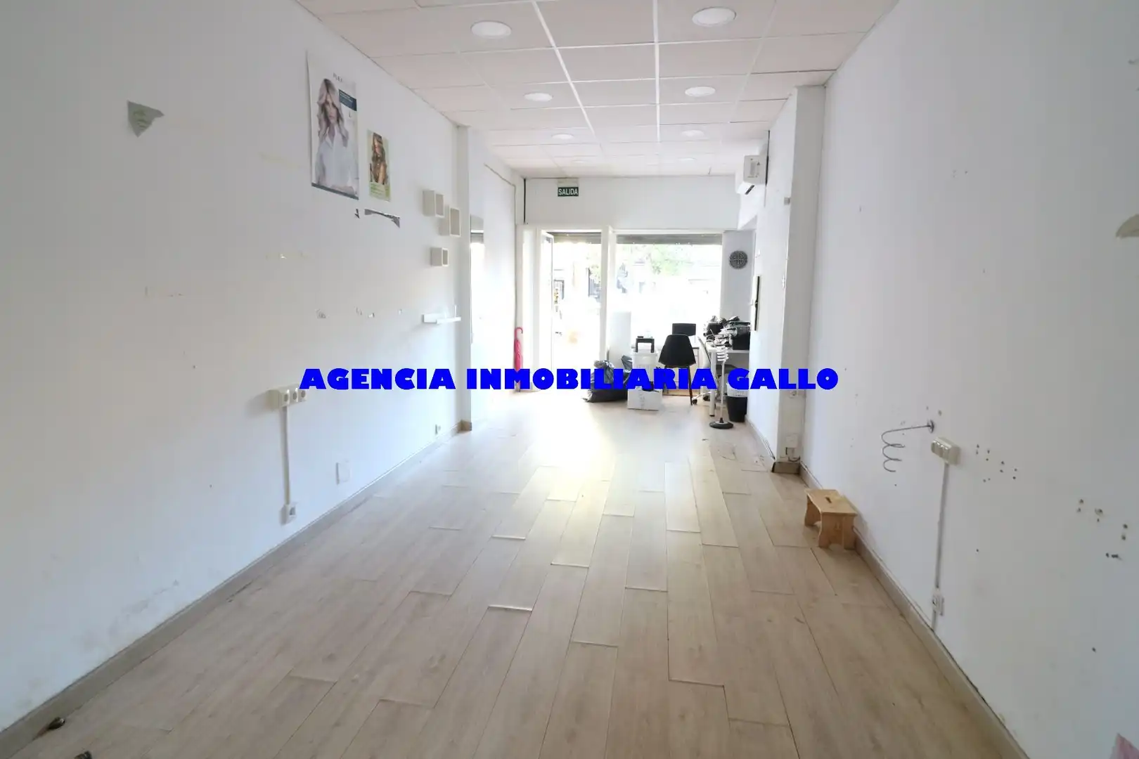 Commercial properties for sale in Sevilla  with Air Conditioner