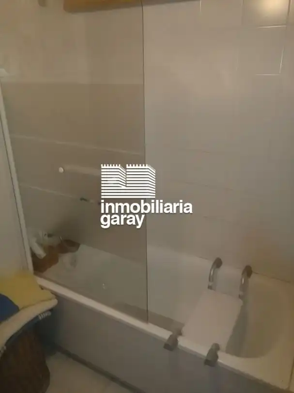 Bany de Casa o xalet en venda en Alfoz de Santa Gadea amb Calefacció, Jardí privat i Balcó