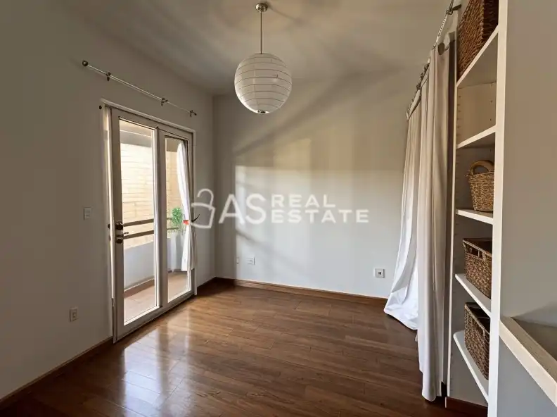 Habitación de Piso en venta en Madrid con Terraza
