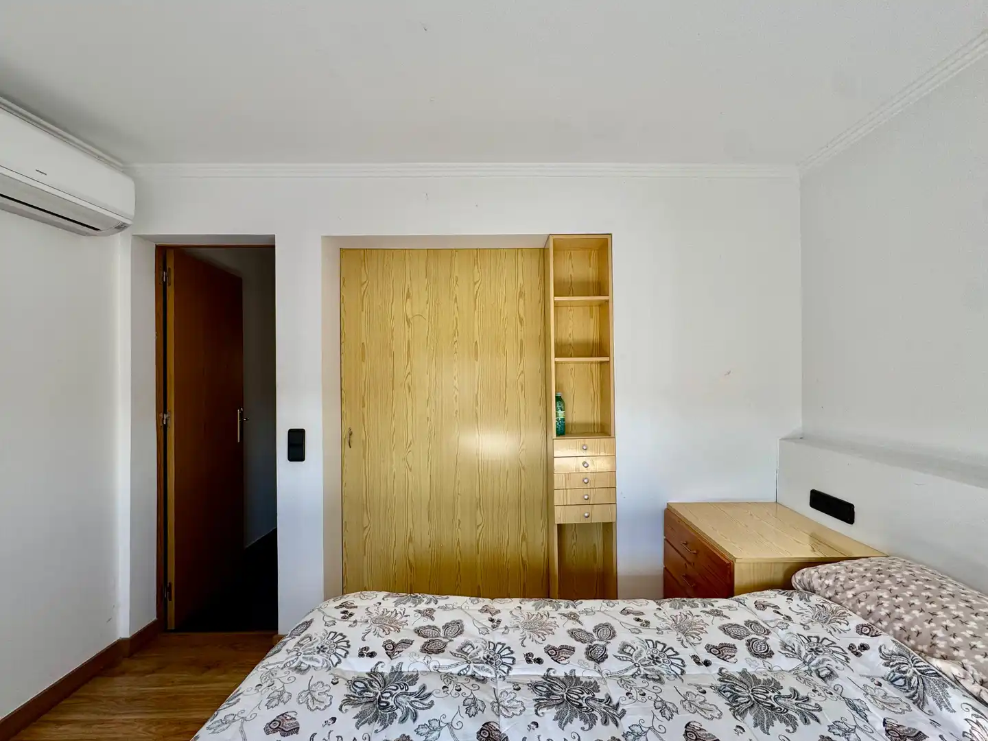 Habitación de Ático en venta en El Prat de Llobregat con Aire acondicionado, Calefacción y Terraza