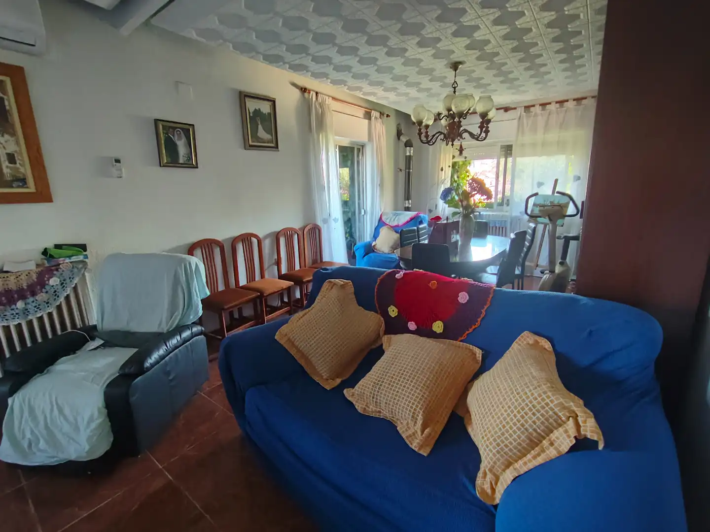 Sala d'estar de Casa o xalet en venda en La Zubia amb Aire condicionat, Calefacció i Jardí privat