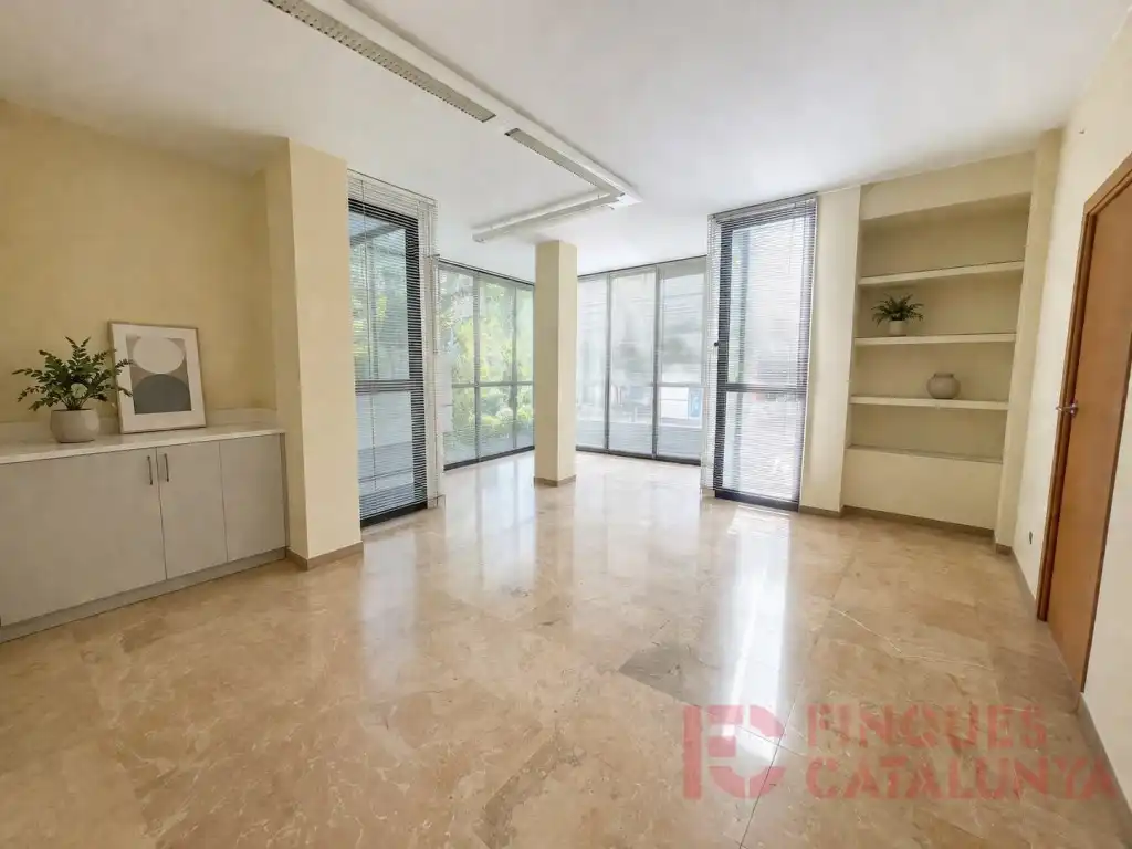 Flat for sale in Girona Capital