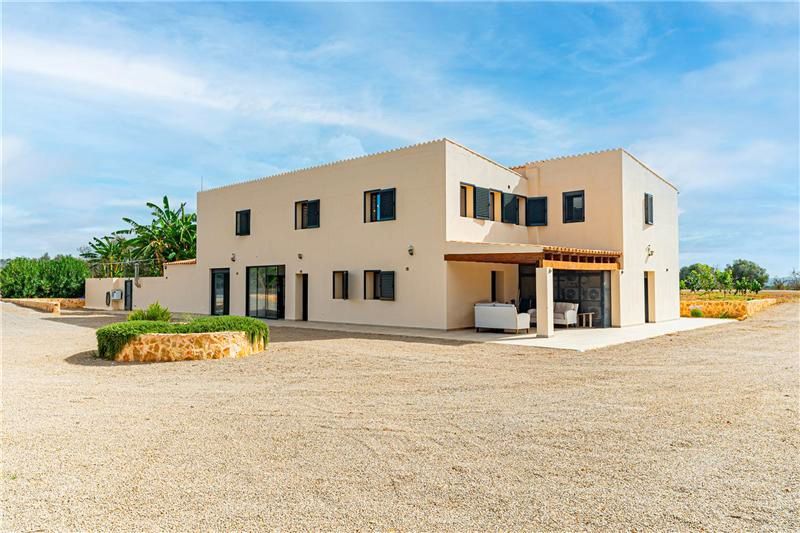 Exterior view of Country house for sale in Campos  with Air Conditioner, Heating and Private garden