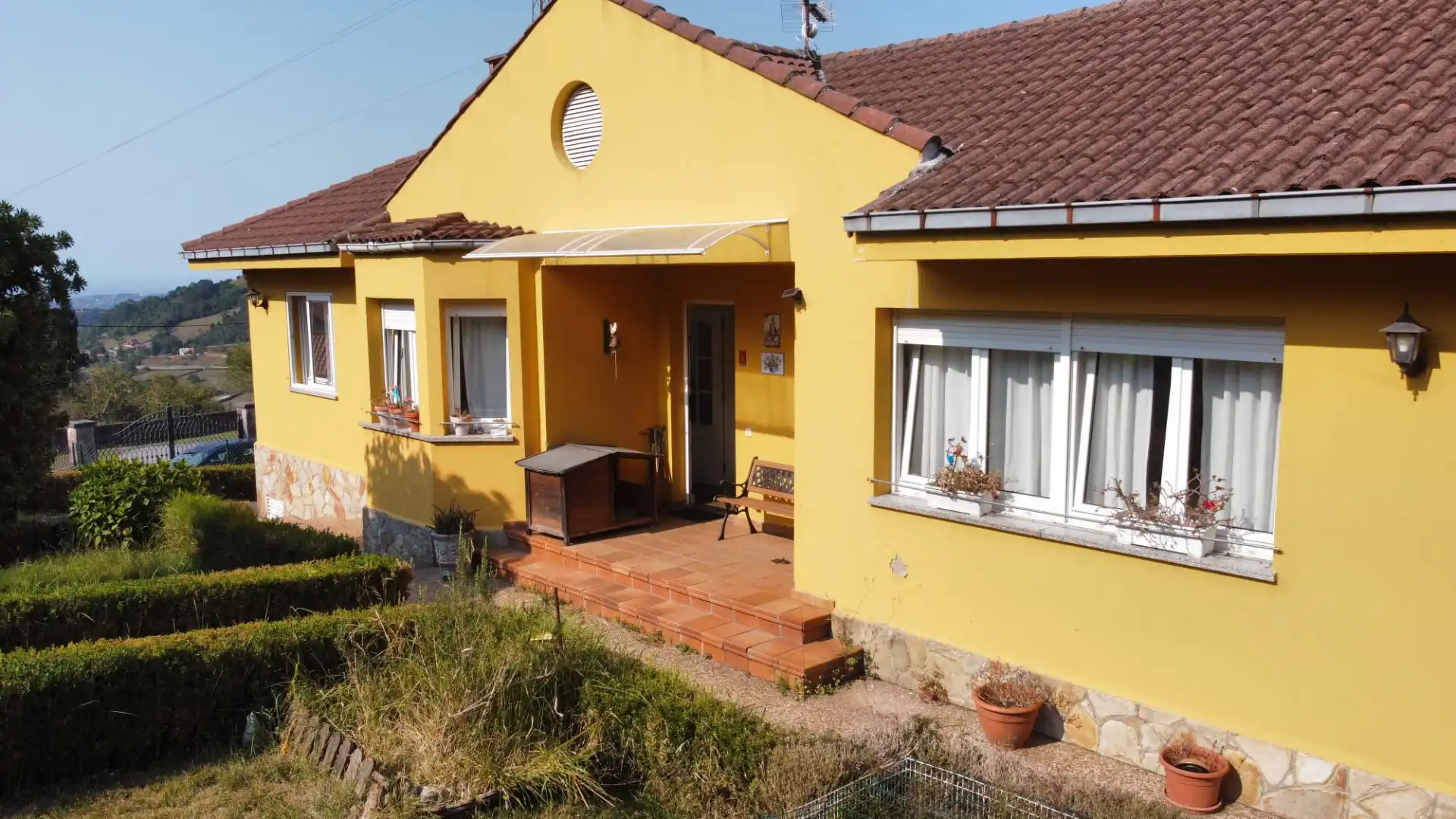 Vista exterior de Casa o chalet en venta en Gijón  con Calefacción, Jardín privado y Parquet