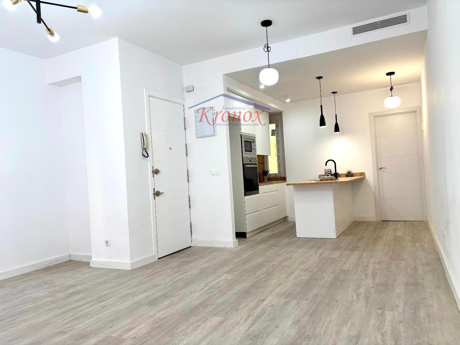 Kitchen of Flat for sale in  Madrid Capital  with Air Conditioner, Heating and Terrace