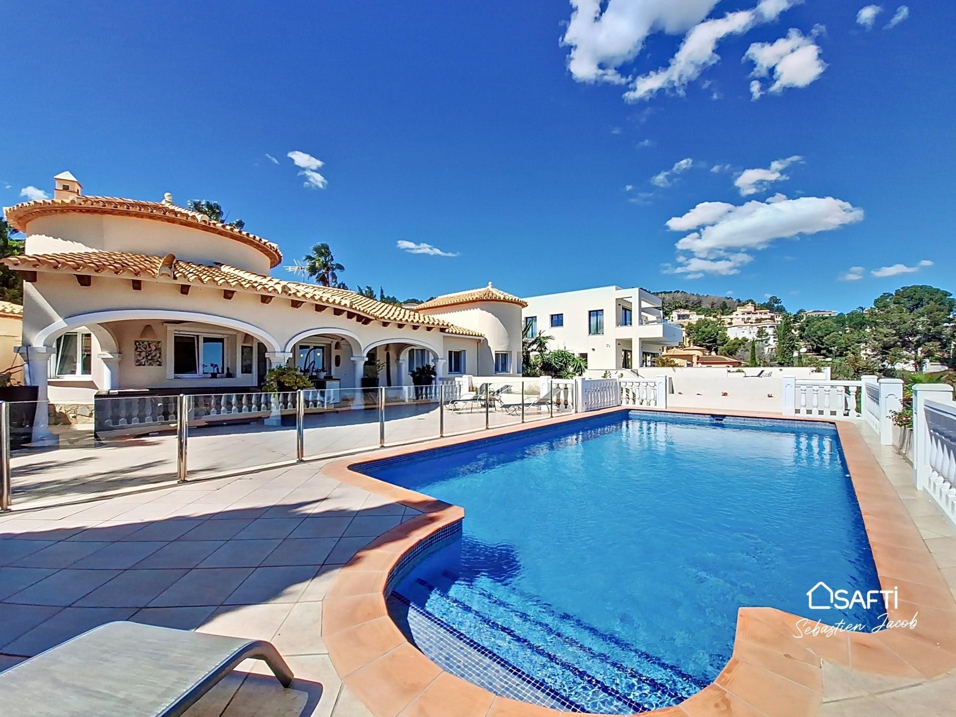 Swimming pool of House or chalet for sale in Pedreguer  with Air Conditioner, Terrace and Swimming Pool