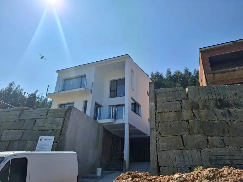 Vista exterior de Casa o xalet en venda en Foz amb Jardí privat, Terrassa i Traster