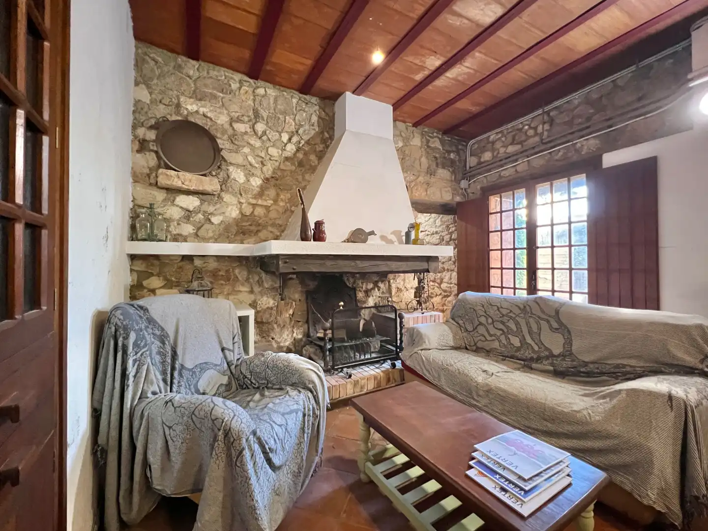 Sala d'estar de Casa adosada en venda en Cornudella de Montsant amb Calefacció, Parquet i Terrassa