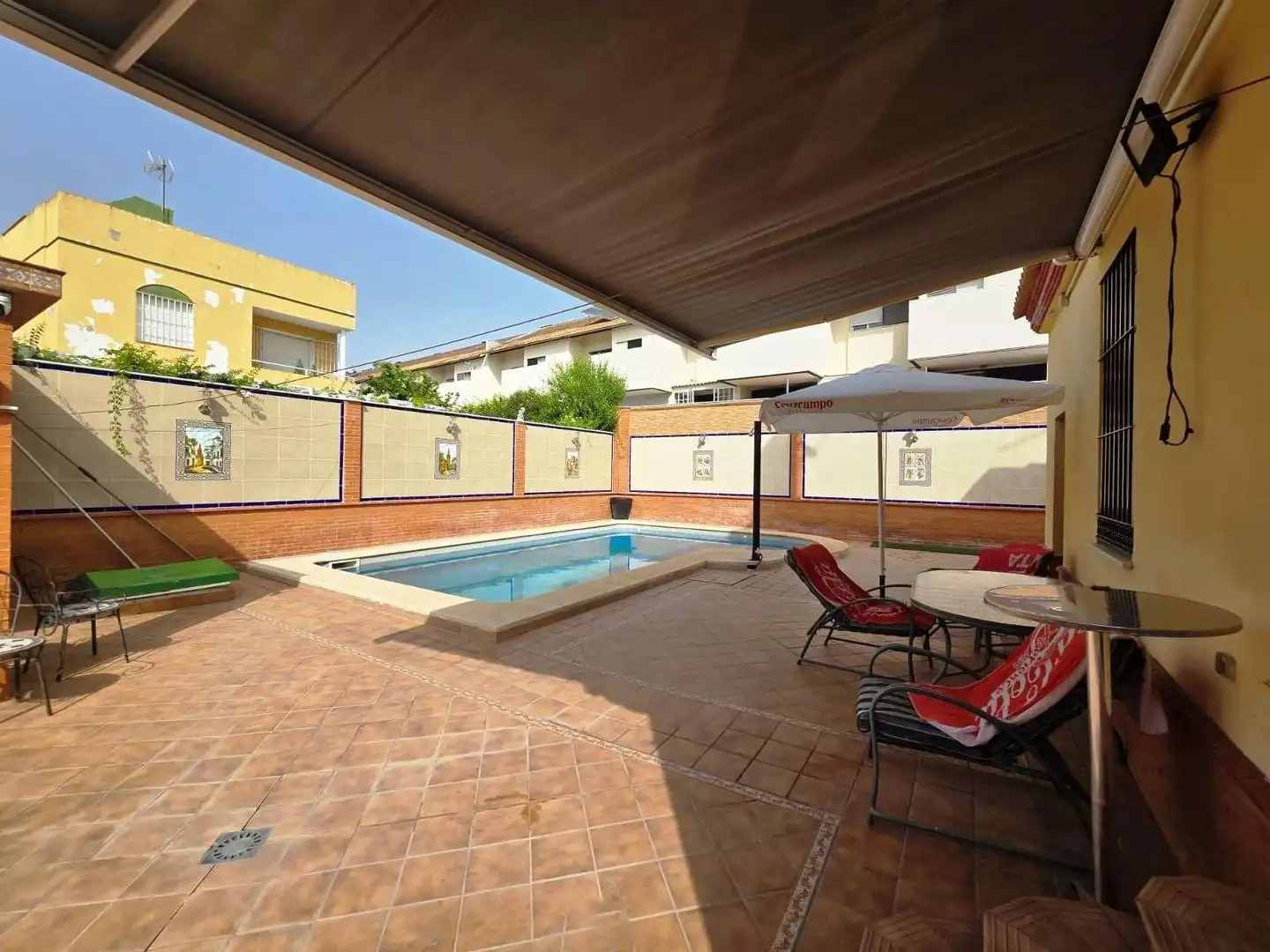 Piscina de Casa o xalet en venda en Bormujos amb Aire condicionat i Piscina