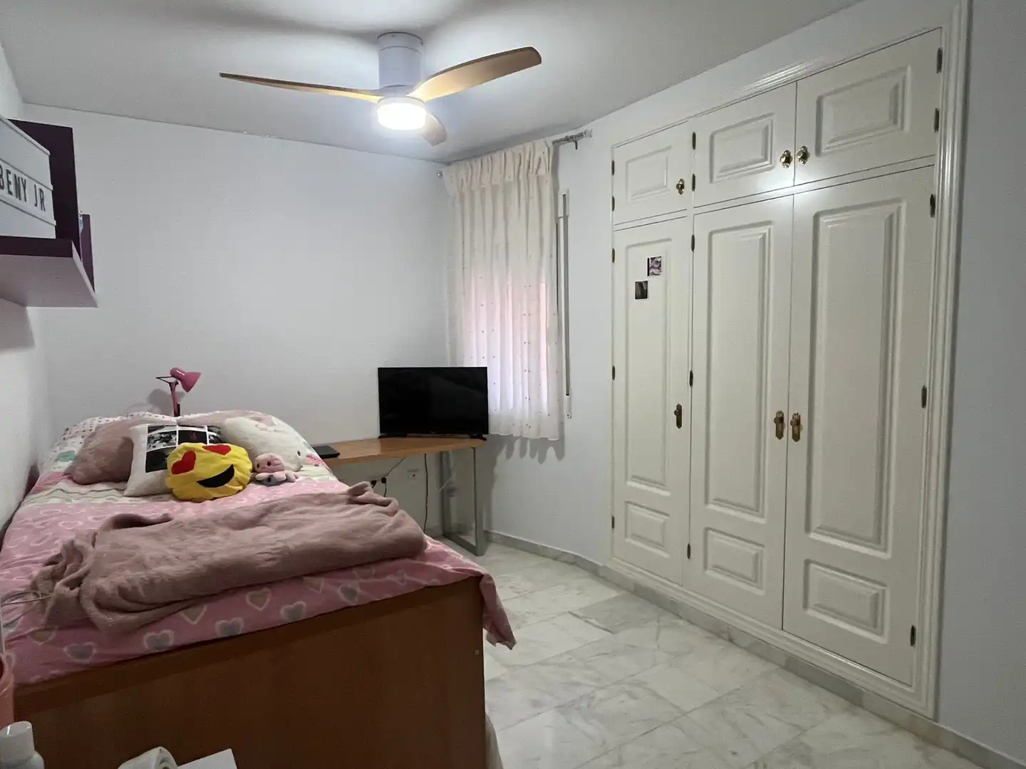 Dormitori de Casa adosada en venda en Vélez-Málaga amb Aire condicionat i Piscina comunitària