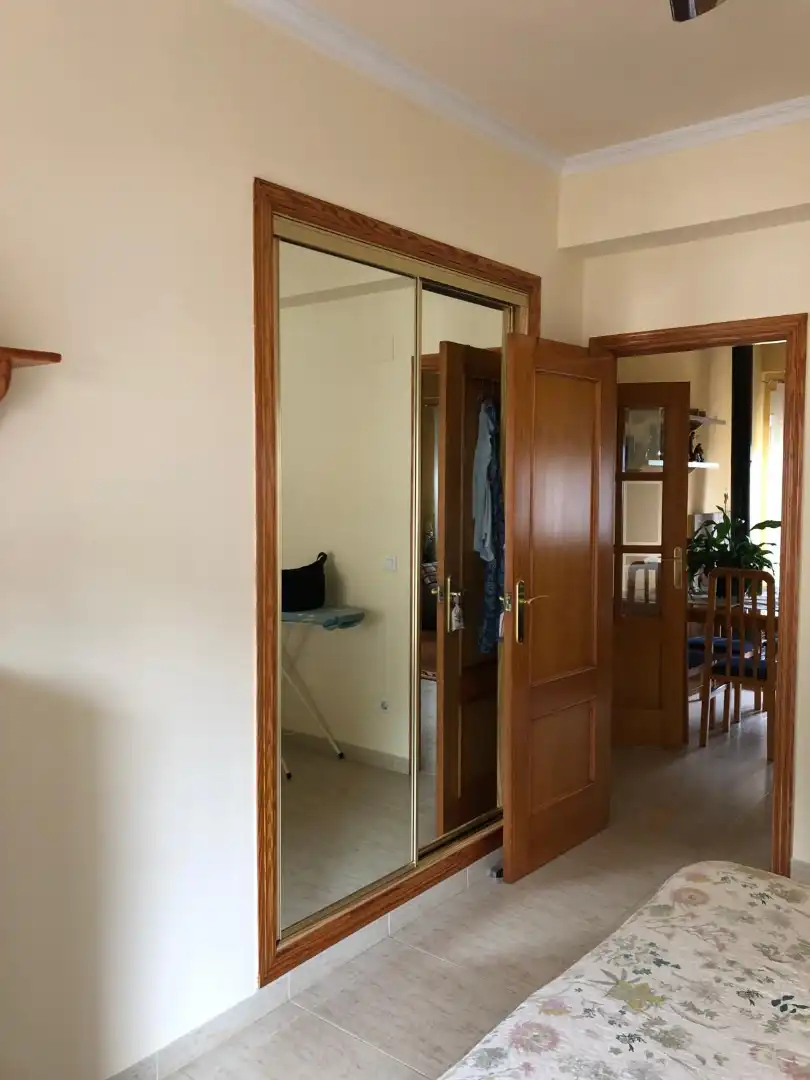 Wohnung zum Verkauf in Gilet mit Klimaanlage, Möbliert und Balkon