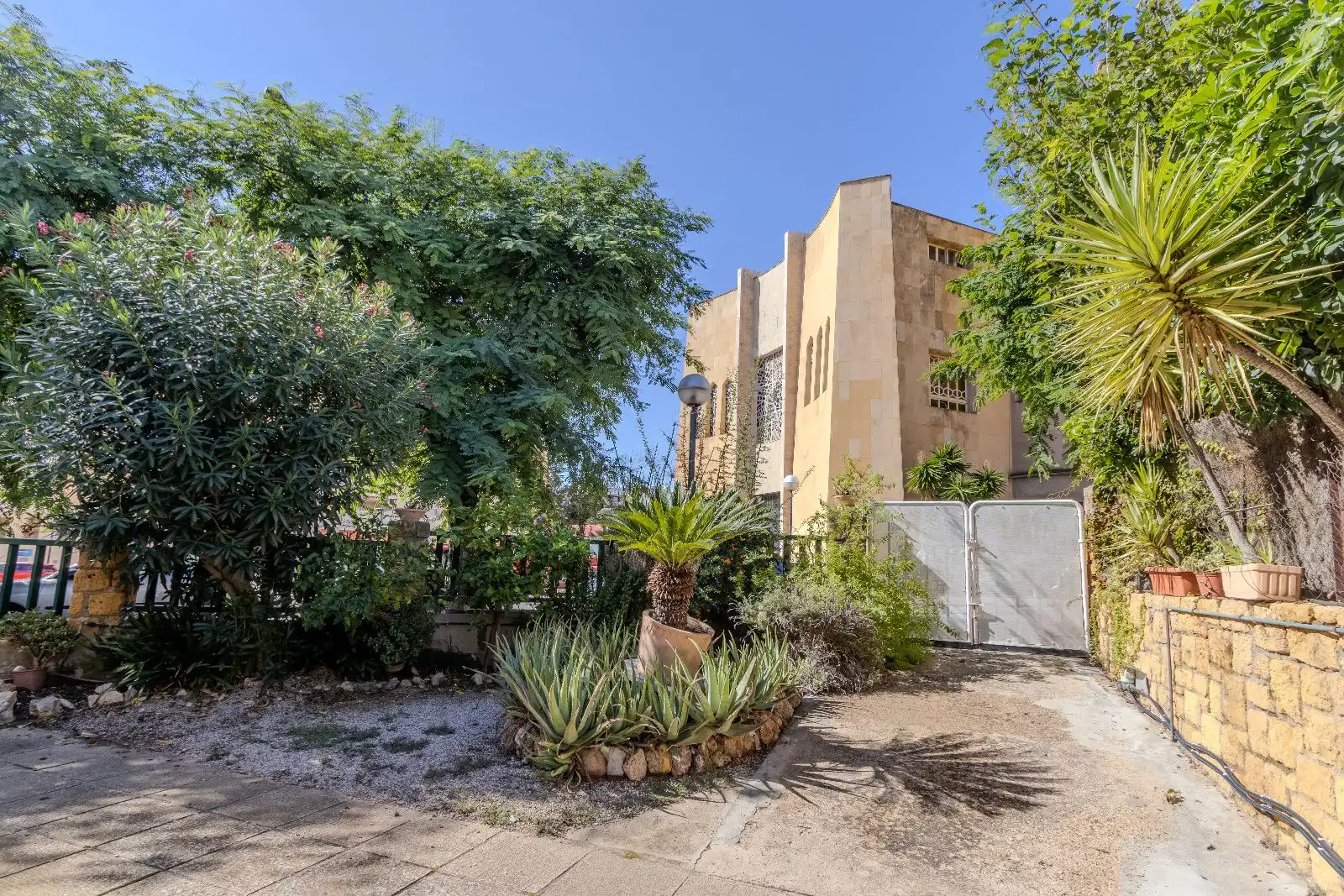 Flat with terrace for sale in Baro Iv Torres 25, imagen 5