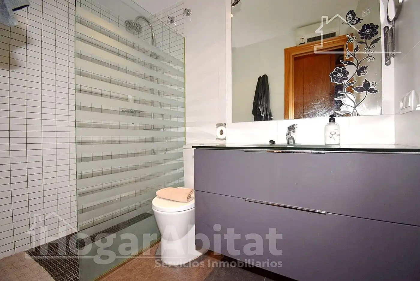 Bathroom of Flat for sale in Onda  with Air Conditioner, Terrace and Storage room
