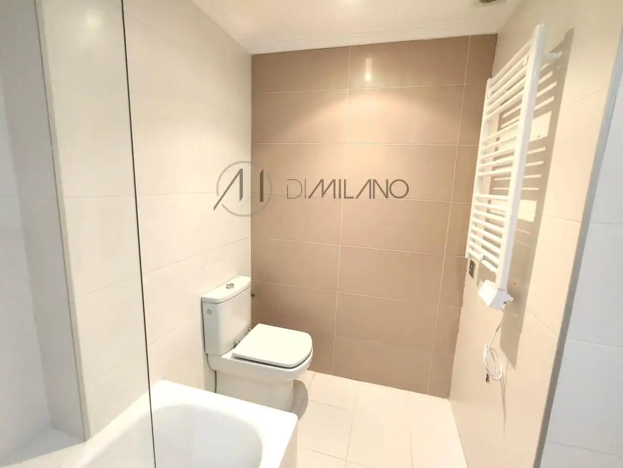 Bathroom of Flat for sale in Marín, Pontevedra