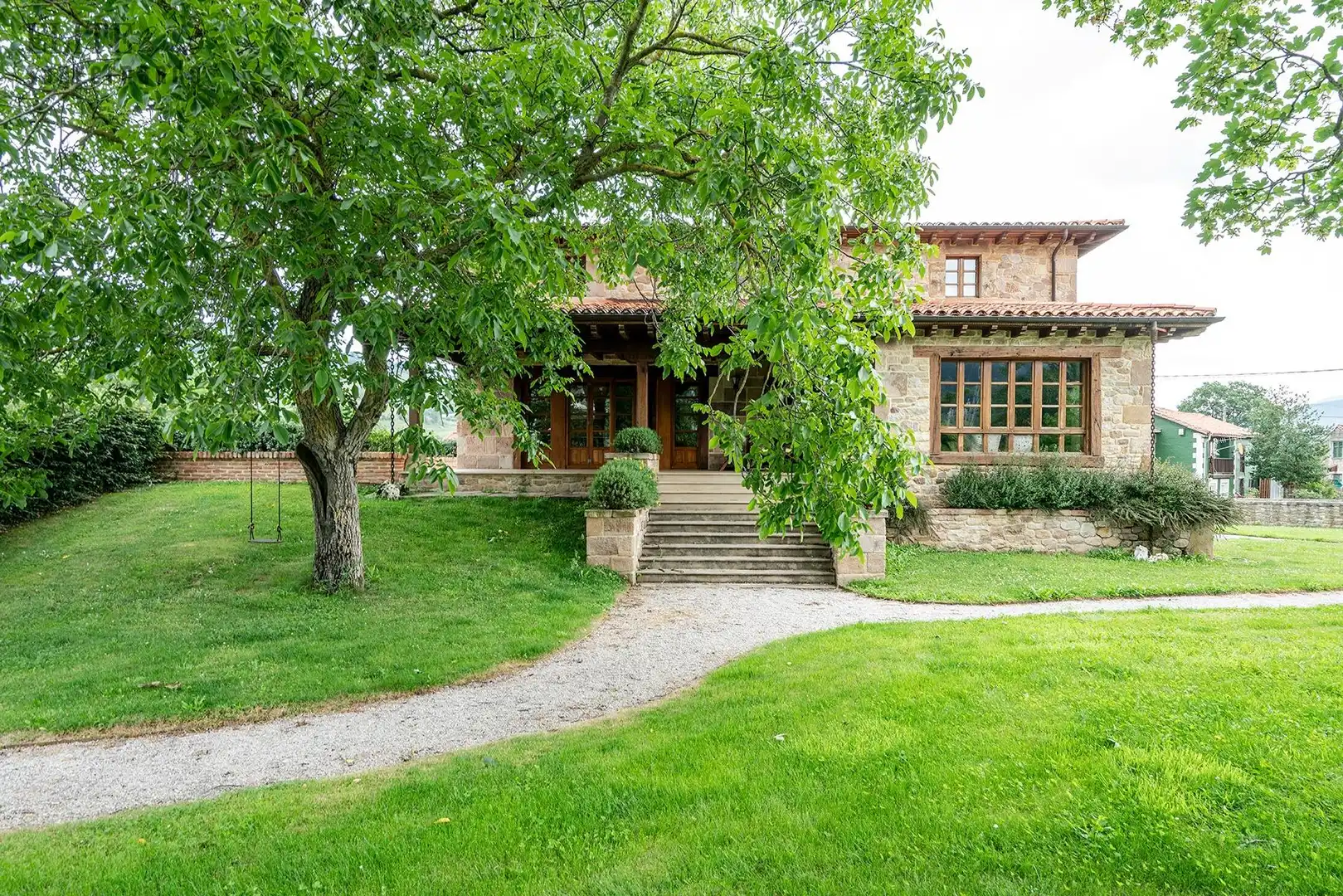 Vista exterior de Casa o chalet en venta en Bárcena de Pie de Concha con Calefacción, Jardín privado y Terraza