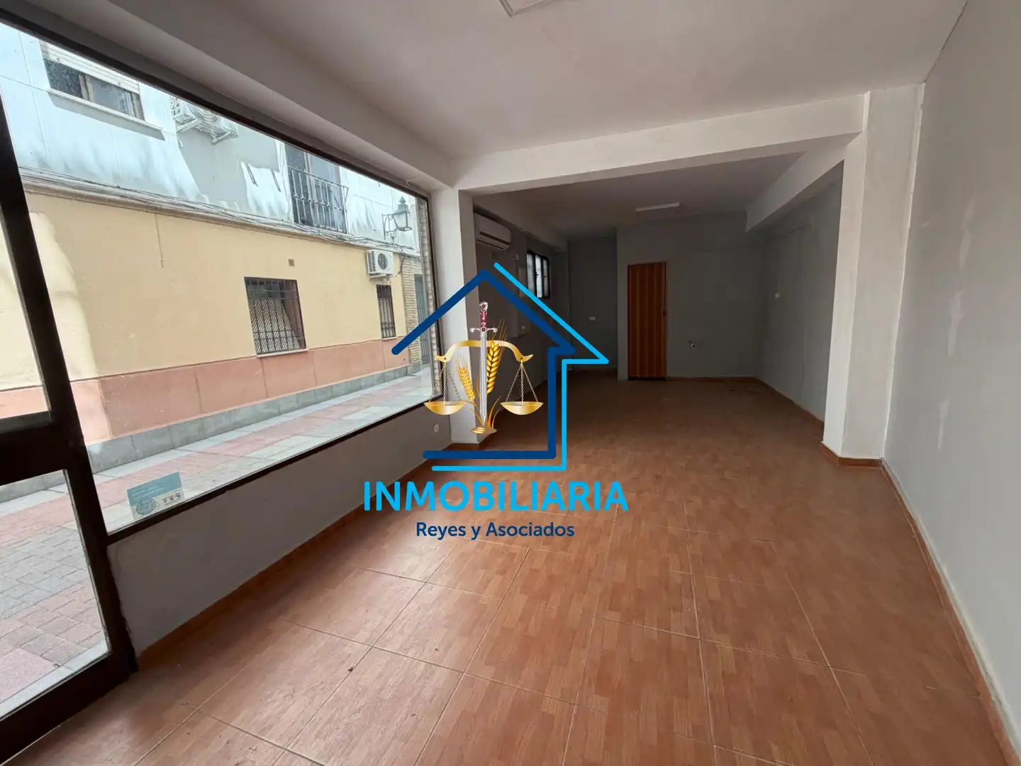 Vista exterior de Local en venta en Córdoba con Aire acondicionado