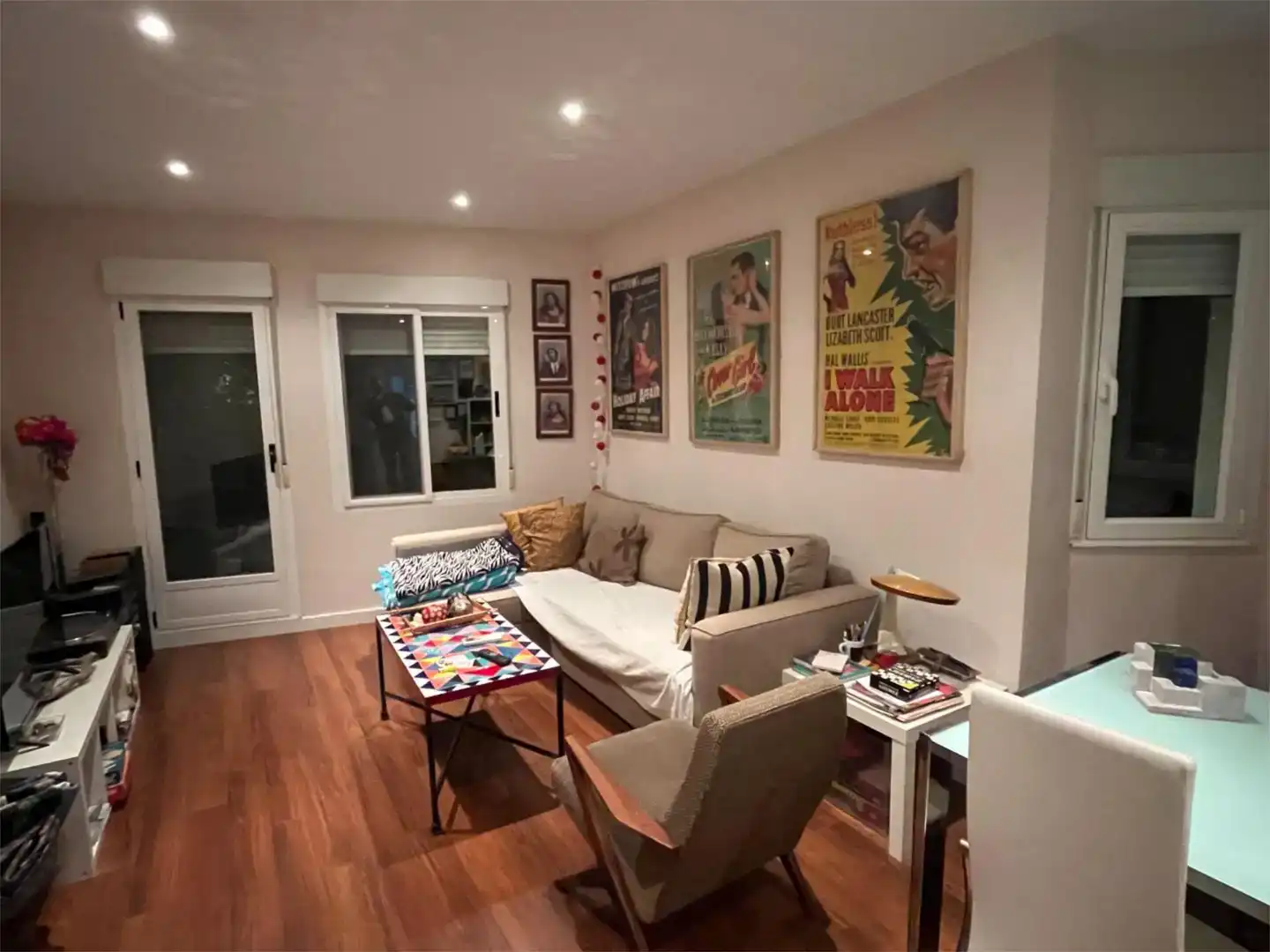 Sala d'estar de Dúplex en venda en Zarza de Granadilla amb Aire condicionat, Parquet i Moblat