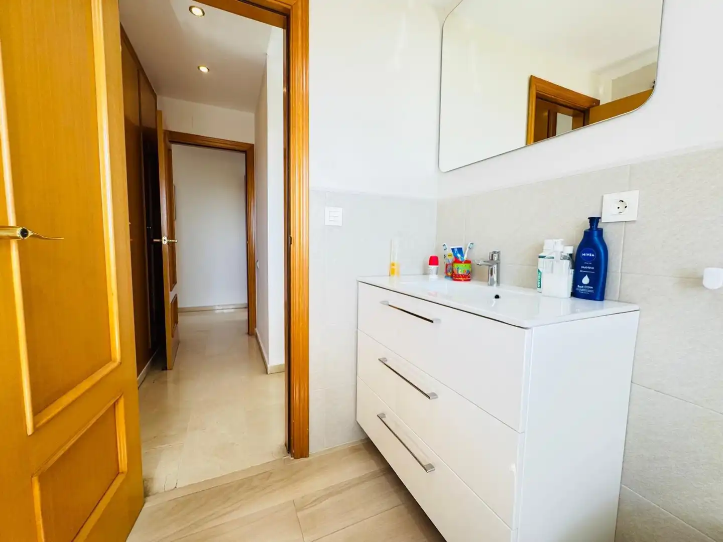 Baño de Piso en venta en Algeciras con Terraza
