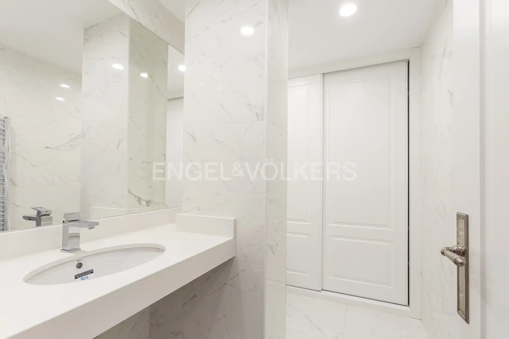 Casa con piscina en venta en Navalquejigo - Los Arroyos, imagen 47