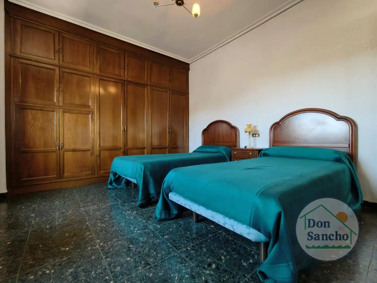 Habitación de Piso en venta en Valladolid con Calefacción, Terraza y Trastero
