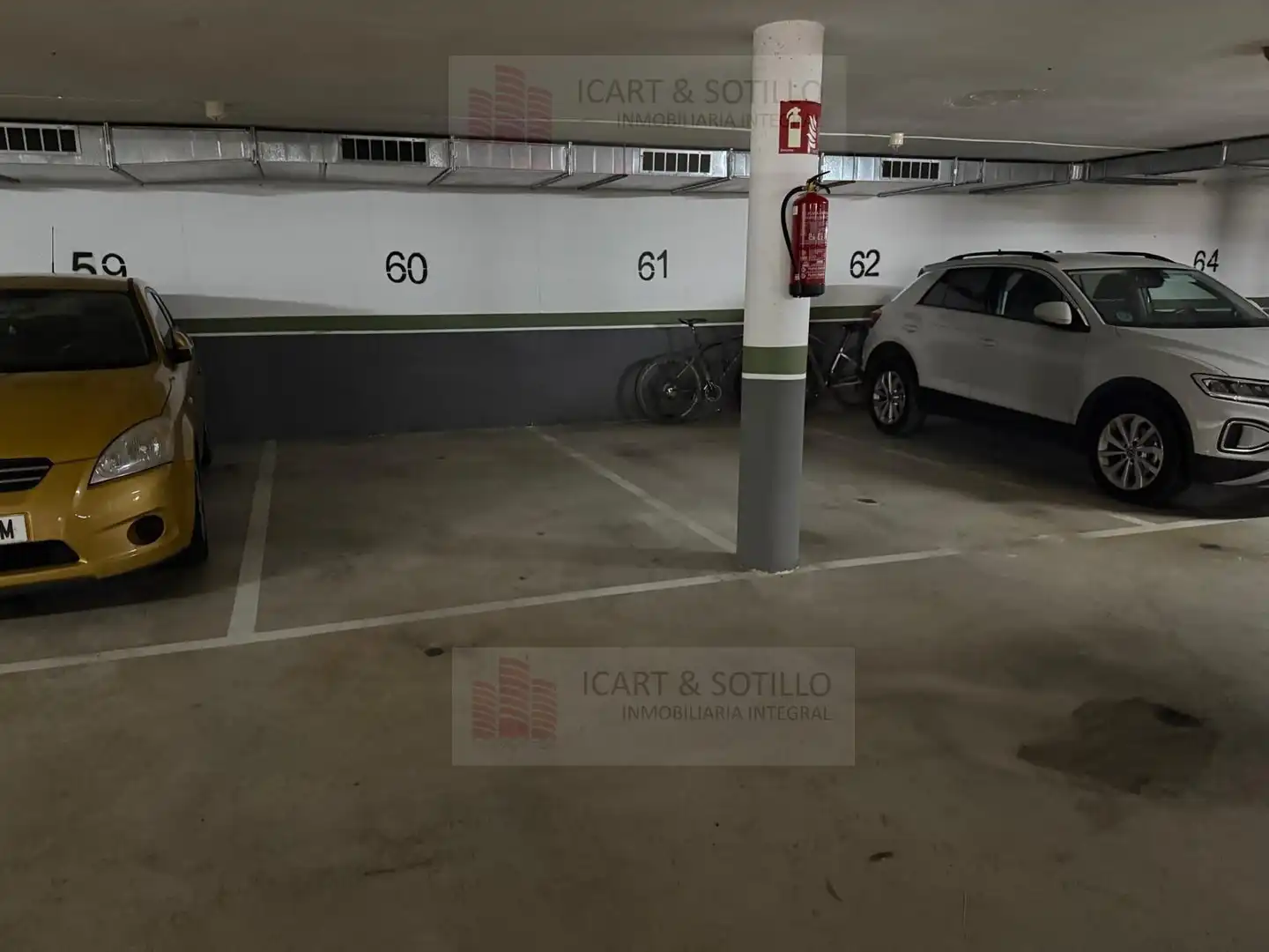Aparcament de Pis en venda en Amposta amb Aire condicionat, Calefacció i Terrassa