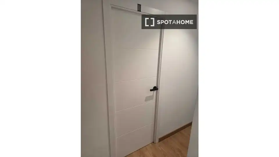 Bedroom of Flat for rent in Madrid  with Air Conditioner, Heating and Furnished