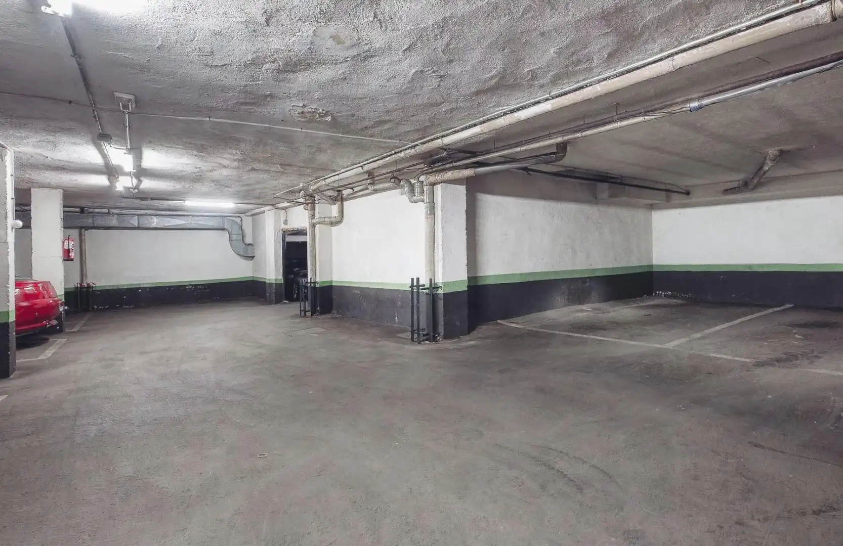 Parking de Local en venta en Las Rozas de Madrid con Aire acondicionado