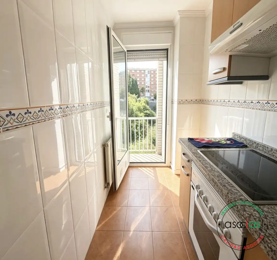 Flat for sale in Oviedo - Avenida del Mar, 45, HUCA - La Cadellada