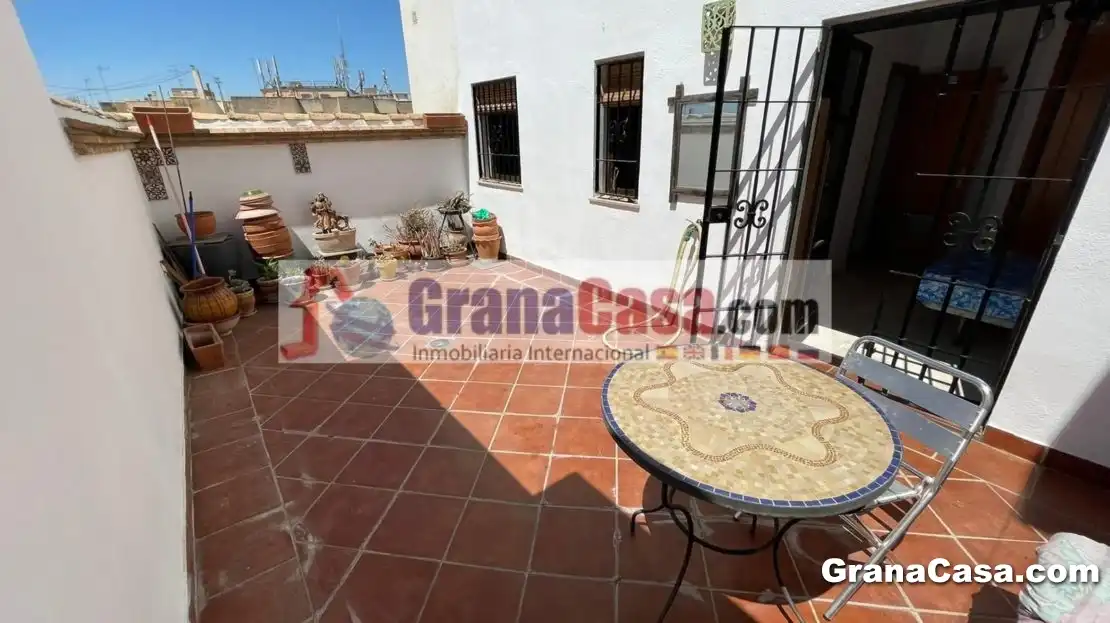 Terrasse von Wohnung zur untervermieten in Granada mit Klimaanlage, Heizung und Möbliert